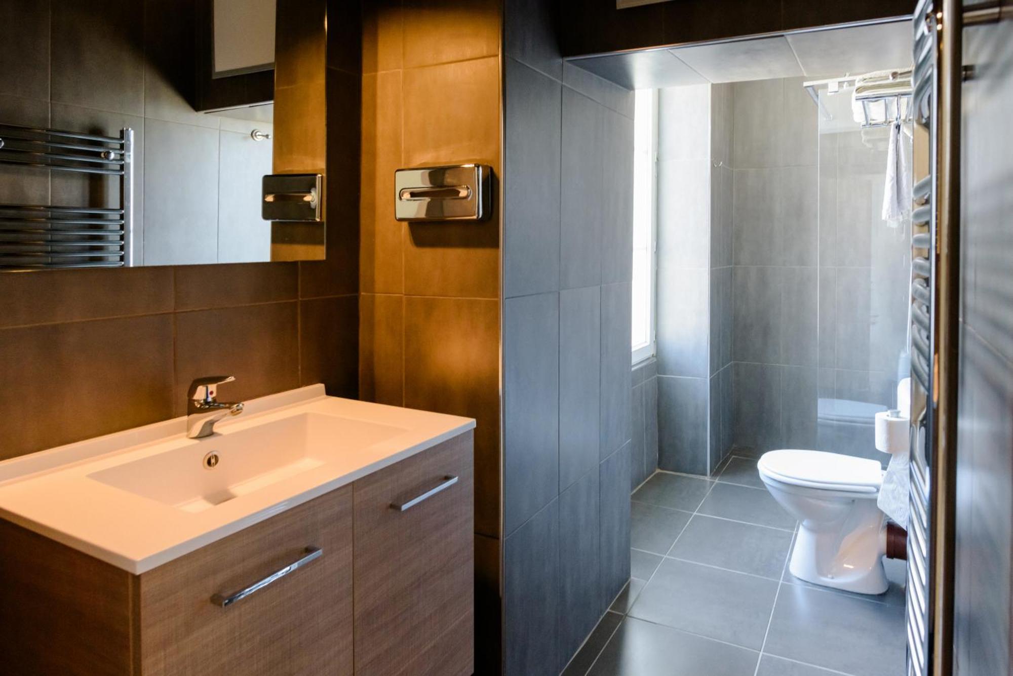 Aux Couleurs De Neuvy Otel Dış mekan fotoğraf
